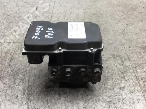 Used ABS pump VW POLO V (6R1, 6C1) 1.2 TDI (75 hp) 25528619