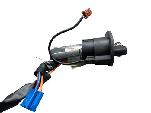Used Ignition barrel Ignition barrel PEUGEOT 206+ (2L_, 2M_) 1.4 HDi eco 70 (68 hp) 30513915 30513915