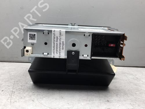 Used Radio VW POLO V (6R1, 6C1) 1.6 TDI (90 hp) 25584509