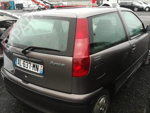 Right taillight FIAT PUNTO (176_) 60 1.2 (176AP, 176AR, 176AQ, 176BB) | BP25584322C35 