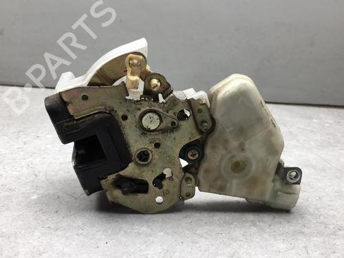 Used Rear left lock NISSAN X-TRAIL I (T30) 2.2 dCi 4x4 (136 hp) 25585199