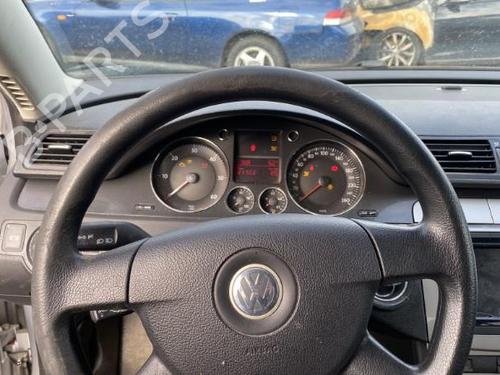 Left headlight VW PASSAT B6 (3C2) 2.0 TDI | BP25572170C28 