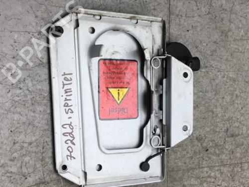 Fuel flap MERCEDES-BENZ SPRINTER 2-t Van (B901, B902) 211 CDI (901.661, 901.662, 902.661, 902.662) | BP25528286C131 