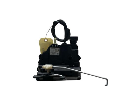 Venstre foran lås OPEL CORSA E (X15) 1.3 CDTI (08, 68) (75 hp) 25544903