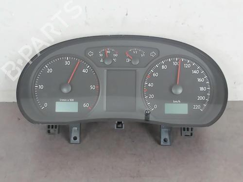 Cockpit VW POLO IV (9N_, 9A_) 1.4 TDI (70 hp) 25560318
