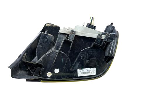 Used Left taillight Left taillight PEUGEOT 208 II (UB_, UP_, UW_, UJ_) 1.2 PureTech 75 (75 hp) 28837762 28837762
