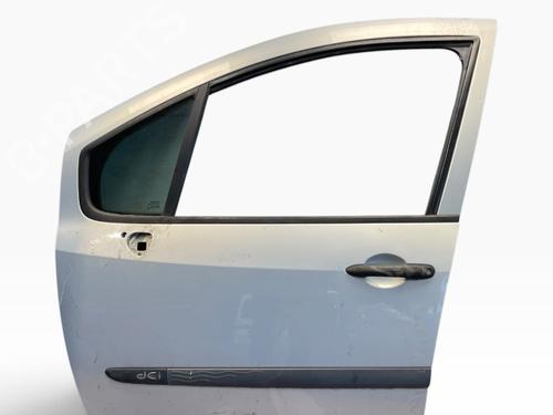 Used Left front door Left front door RENAULT MODUS / GRAND MODUS (F/JP0_) 1.5 dCi (FP0E, JP0E) (65 hp) 40537764 40537764