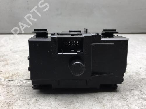 Used Headlight switch BMW 1 (E87) 118 d (122 hp) 25579686