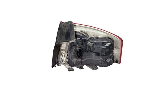 left-taillight-audi-a4-b7-8ec-2004-2005-2006-2007-2008-2009-31833078 main image