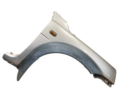 Used Right front fenders LAND ROVER FREELANDER I (L314) 2.0 Td4 4x4 (112 hp) 25552601