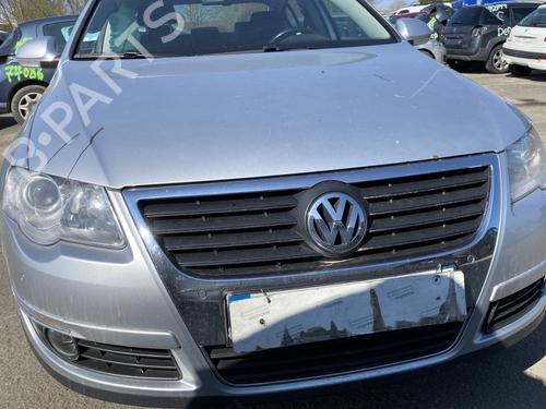 Left headlight VW PASSAT B6 (3C2) 1.9 TDI | BP25933582C28 