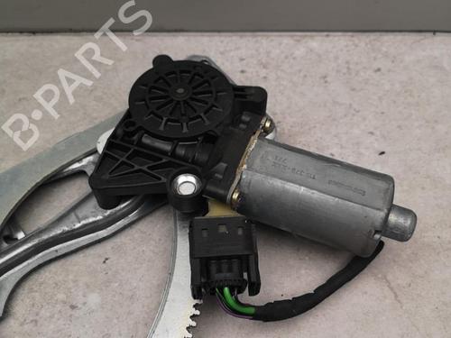 Used Front right window mechanism Front right window mechanism MERCEDES-BENZ CLK (C208) CLK 320 (208.365) (218 hp) 25536841 25536841