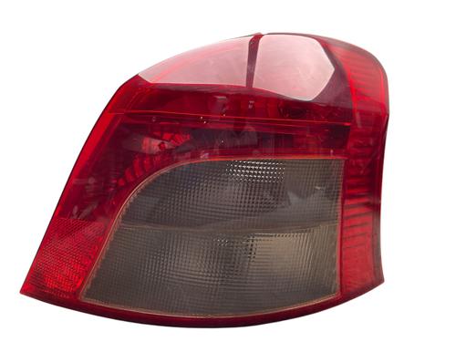 Høyre baklys Høyre baklys TOYOTA YARIS (_P9_) 1.4 D-4D (NLP90_, NLP90R) (90 hp) 28813166 28813166