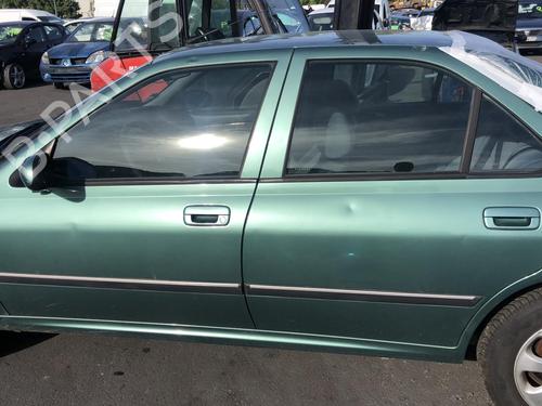 Left mirror PEUGEOT 406 (8B) 2.0 HDI 110 | BP25557411C26 
