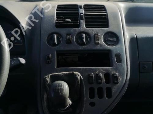 Right headlight MERCEDES-BENZ VITO Van (W638) 112 CDI 2.2 (638.094) | BP25579330C29 