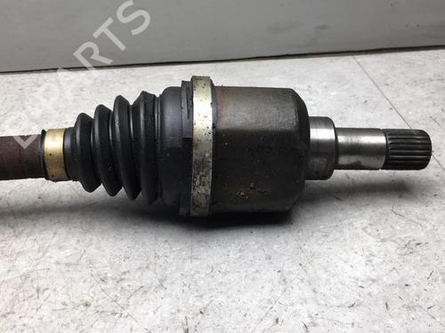 Left front driveshaft PEUGEOT 308 II (LB_, LP_, LW_, LH_, L3_) 1.2 VTi 72 | BP25534568M38 