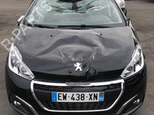 Third brake light PEUGEOT 208 I (CA_, CC_) 1.2 THP 110 | BP25520932L11 