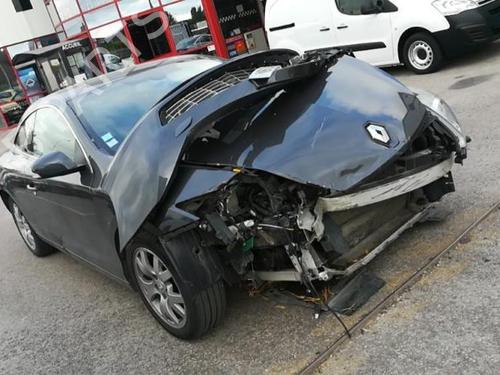 Radio RENAULT LAGUNA Coupe (DT0/1) 2.0 dCi (DT01, DT08, DT09, DT0K, DT12, DT1C, DT1D, DT1M,... | BP25533620E6 