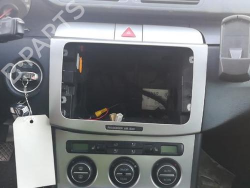Right tailgate light VW PASSAT B6 (3C2) 2.0 TDI | BP25516187C80 