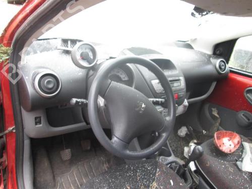 Front right belt tensioner PEUGEOT 107 (PM_, PN_) 1.4 HDi | BP25582824C88 
