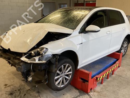 Brugte VW GOLF VII (5G1, BQ1, BE1, BE2) 1.4 TSI (140 hp) 4478278