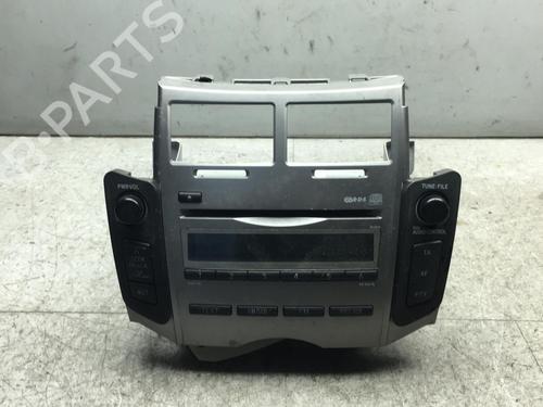 Used Radio TOYOTA YARIS (_P9_) 1.4 D-4D (NLP90_, NLP90R) (90 hp) 25529281