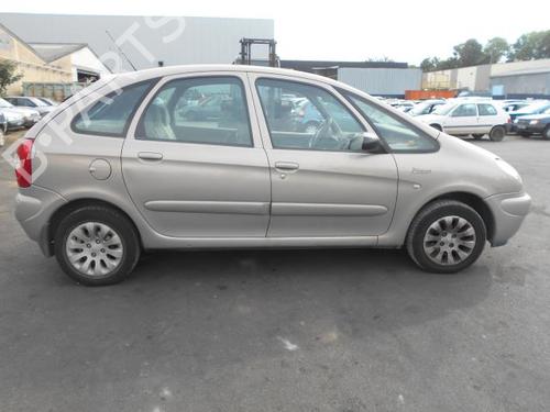 Front wiper motor CITROËN XSARA PICASSO (N68) 2.0 HDi | BP25582610M29 