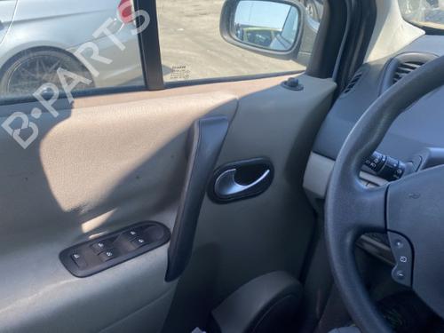Card reader RENAULT SCÉNIC II (JM0/1_) 1.5 dCi (JM02, JM13) | BP25574686E4 