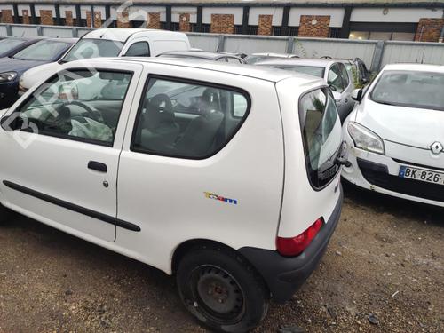 Left front indicator FIAT SEICENTO / 600 (187_) 1.1 (187AXB, 187AXB1A, 187AXC1A02) | BP25507008C32 