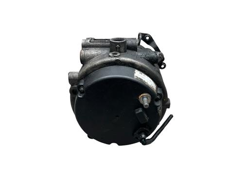 alternator-mercedes-benz-c-class-w203-2000-2001-2002-2003-2004-2005-2006-2007-36695544 main image