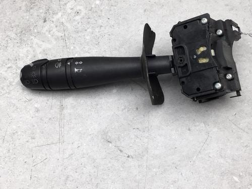 switch-renault-clio-ii-hatchback-van-sb012_-1998-25584921 main image