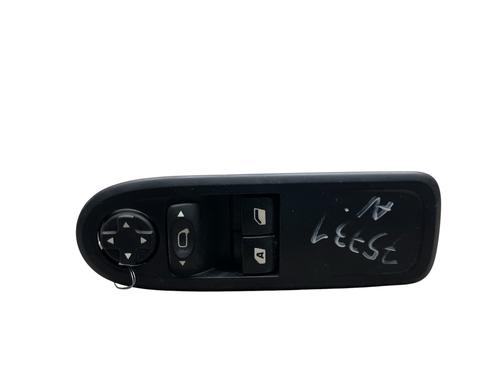 Used Left front window switch Left front window switch CITROËN C3 II (SC_) 1.4 HDi 70 (SC8HZC, SC8HR0, SC8HP4) (68 hp) 30538294 30538294