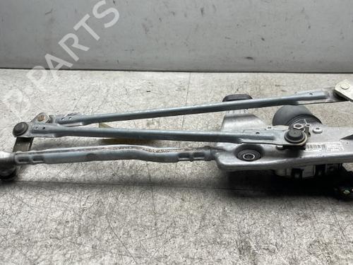 Used Front wiper motor PEUGEOT 308 II (LB_, LP_, LW_, LH_, L3_) 1.5 BlueHDi 130 (131 hp) 25572742