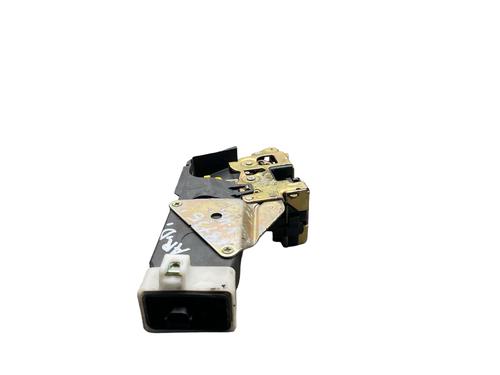 Rear right lock VOLVO V40 Estate (645) 1.8 i | BP25551800C99 