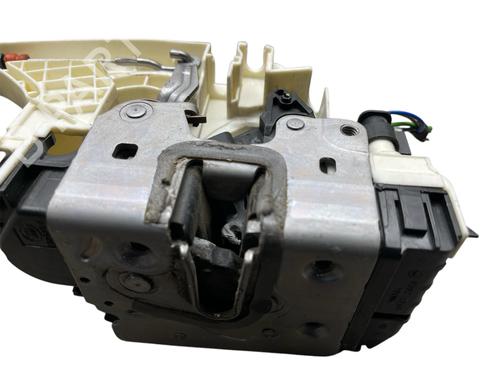 front-right-lock-mercedes-benz-sprinter-35-t-van-b907-b910-2018-25503931 main image