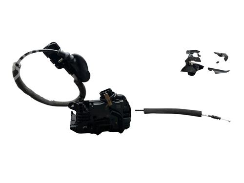 Højre bagtil lås RENAULT CAPTUR I (J5_, H5_) 0.9 TCe 90 (90 hp) 26601074