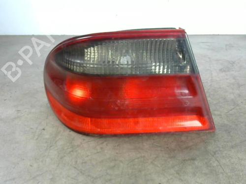 Venstre baglygte MERCEDES-BENZ E-CLASS (W210) E 320 CDI (210.026) (197 hp) 25577540
