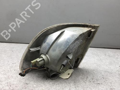 Used Right front indicator MERCEDES-BENZ VITO Van (W638) 108 CDI 2.2 (638.094) (82 hp) 25581158