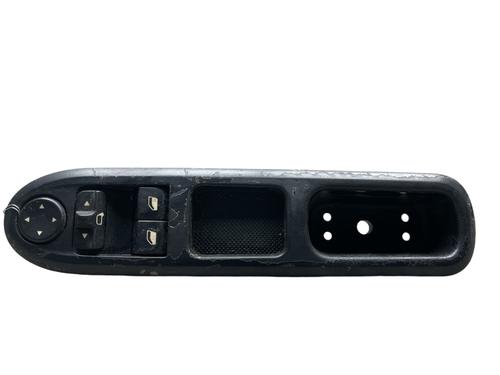 Used Left front window switch PEUGEOT 407 (6D_) 1.6 HDi 110 (6D9HZC, 6D9HYC) (109 hp) 25573880