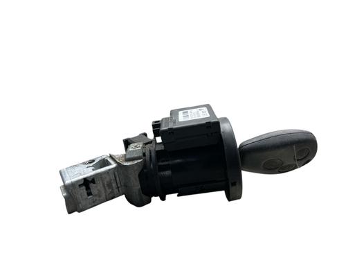 Used Ignition barrel RENAULT TWINGO III (BCM_, BCA_) 1.0 SCe 70 (71 hp) 26026436