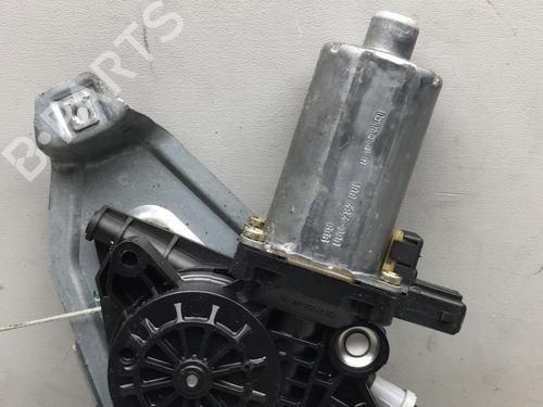 Lève-vitre avant gauche RENAULT ESPACE III (JE0_) 2.2 12V TD (JE0E, JE0H, JE0P) (113 hp) 25537844