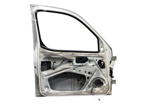 Used Left front door Left front door 30723540 30723540