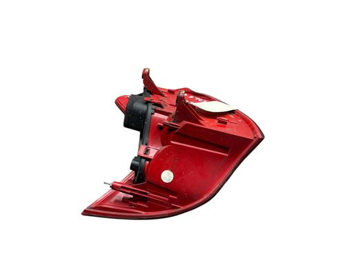 Used Right taillight Right taillight 29899964 29899964