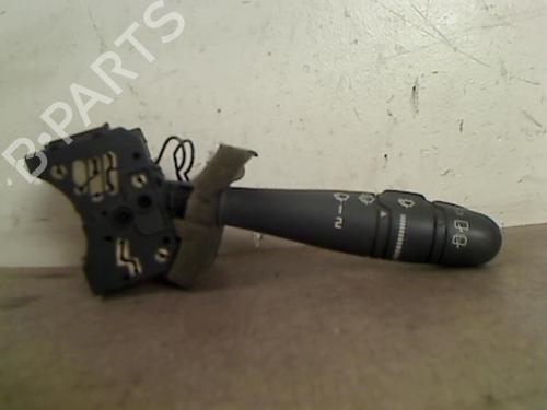 Used Steering column stalk Steering column stalk RENAULT LAGUNA I (B56_, 556_) 1.9 dCi (B56W) (107 hp) 25584100 25584100