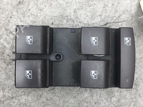 Interrupteur de vitre avant gauche OPEL MERIVA B MPV (S10) 1.4 (75) (120 hp) 25547350