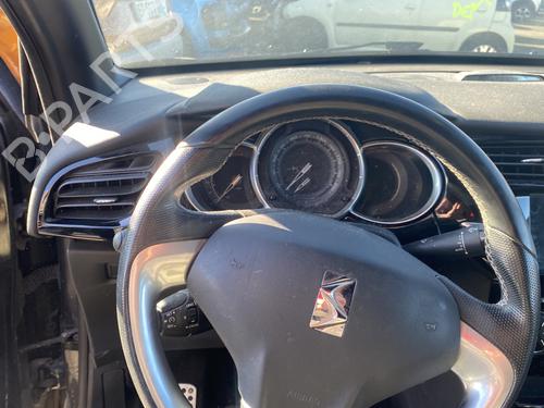 Steering wheel DS DS 3 (SA_) 1.2 THP 110 / PureTech 110 (SAHNPS, SAHNZ6, SAHNZT) | BP26026348C49 - Image 4