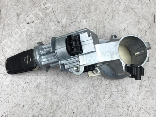 Used Ignition barrel OPEL CORSA D (S07) 1.4 (L08, L68) (100 hp) 25555835