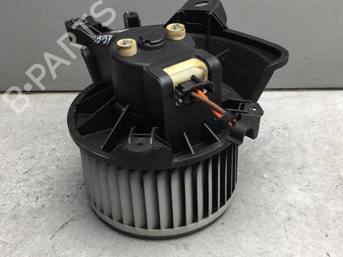 Used Heater blower motor FIAT GRANDE PUNTO (199_) 1.3 D Multijet (75 hp) 25561234