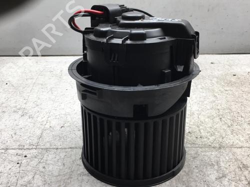 Used Heater blower motor Heater blower motor PEUGEOT 208 I (CA_, CC_) 1.6 HDi (92 hp) 25570536 25570536