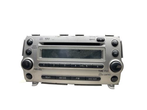 Radio TOYOTA URBAN CRUISER (_P1_) 1.4 D-4D (NLP110_, NLP110R) 8612052620EX